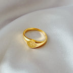 18k gold flat signet ring polished finish women - Kaiya London