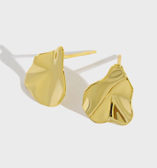 18k gold starburst stud earrings 1.2cm radiating points - Kaiya London