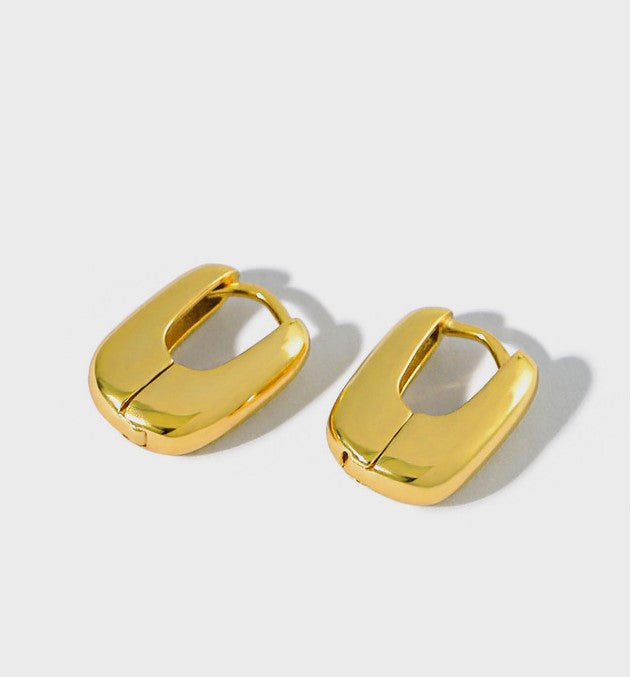 18k gold mini stud earrings 0.85cm x 1.3cm flat - Kaiya London