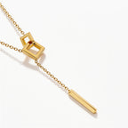 18k gold interlock square lariat necklace close-up detail - Kaiya London